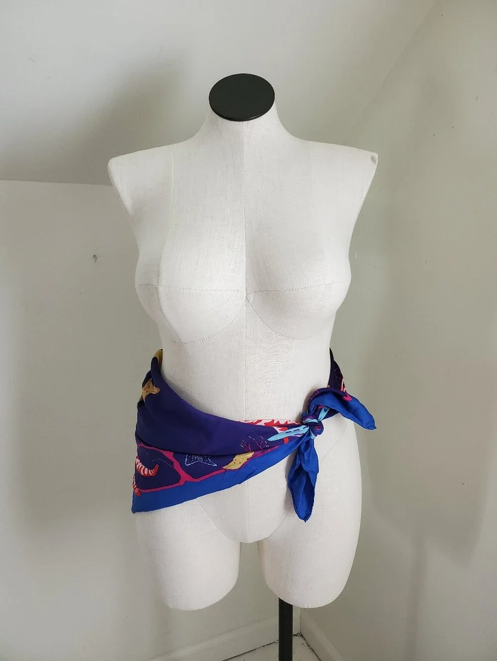 90s Vintage Starfish Seascape Silk Square Scarf